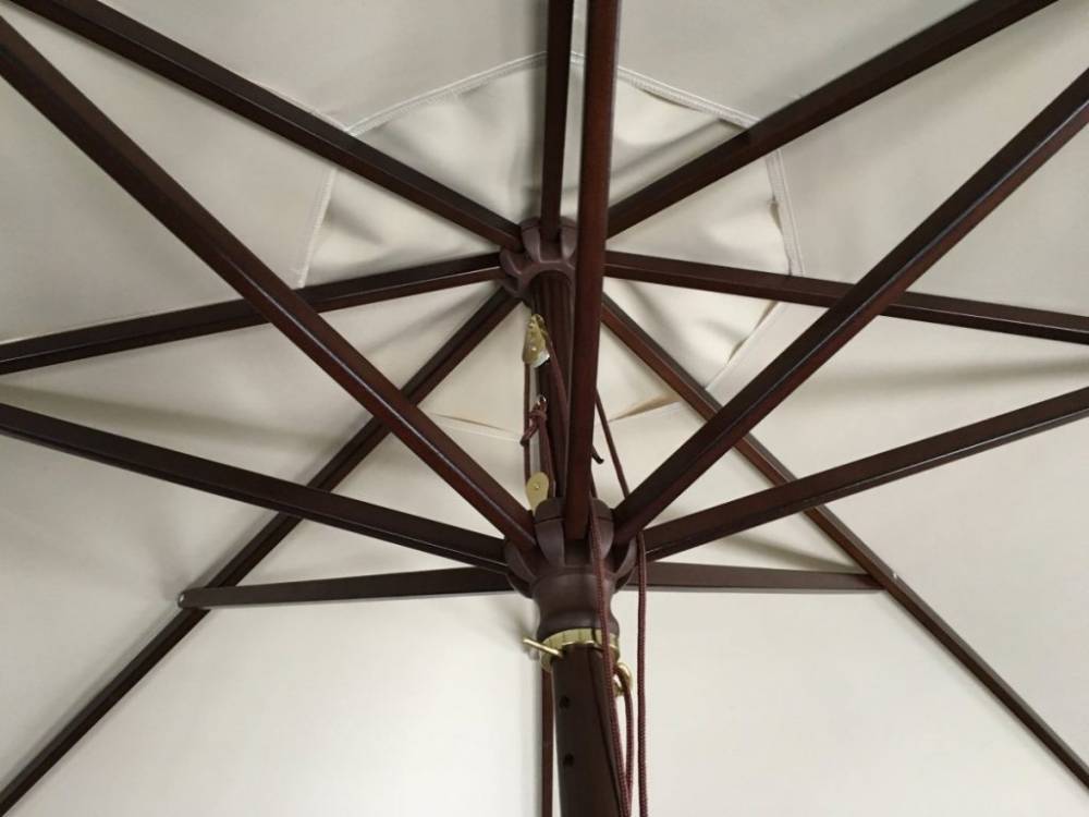 parasol-bois-exotique-diametre-3m-interieur-1024x768.jpg